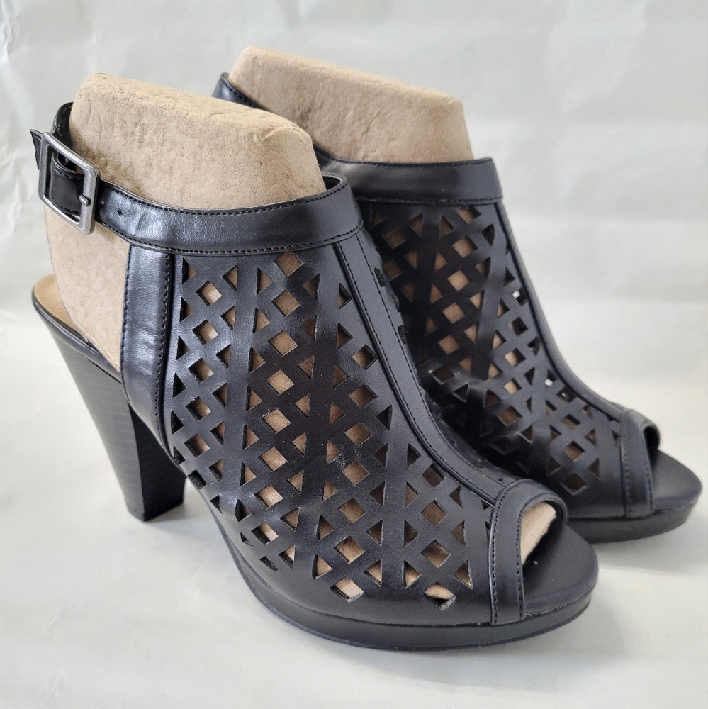 Black peep-toe cutout sandals
